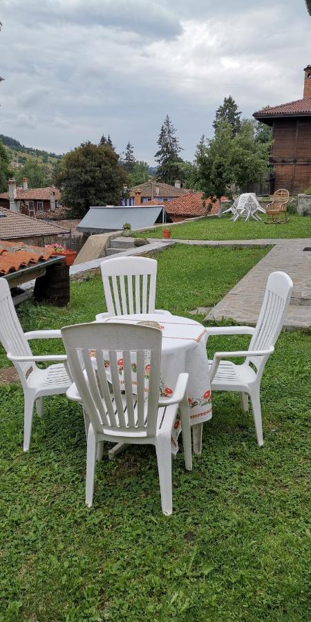 Апартамент При Рени Koprivshtitsa Buitenkant foto